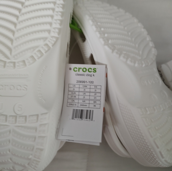 Junior white Crocs - Picture 2 of 2